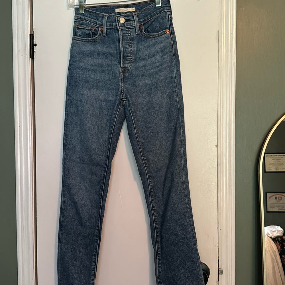 Levi’s Wedgie straight ankle jeans size 24